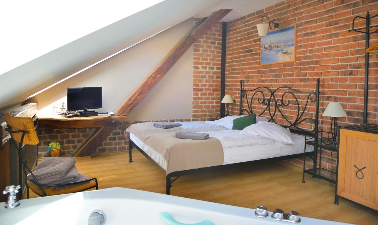 Hotel Via Ironia Vysoké Mýto المظهر الخارجي الصورة