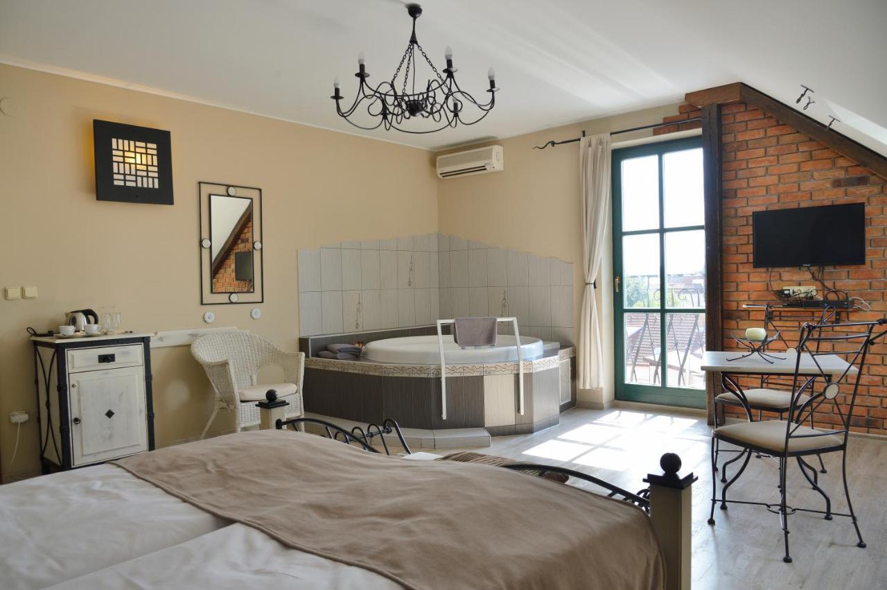 Hotel Via Ironia Vysoké Mýto المظهر الخارجي الصورة